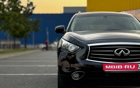 Infiniti QX70, 2016 год, 2 495 000 рублей, 24 фотография