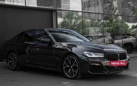 BMW 5 серия, 2020 год, 8 240 000 рублей, 3 фотография