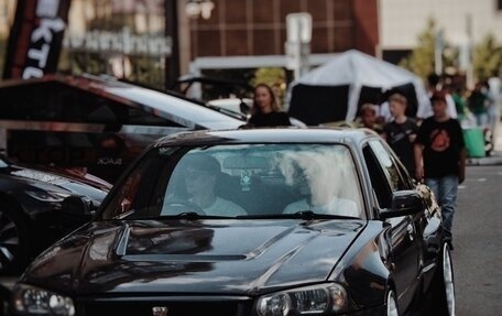 Nissan Skyline, 2000 год, 1 300 000 рублей, 2 фотография