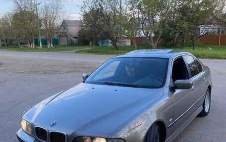 BMW 5 серия, 1996 год, 550 000 рублей, 3 фотография