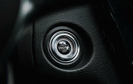 Mercedes-Benz C-Класс, 2019 год, 3 500 000 рублей, 23 фотография