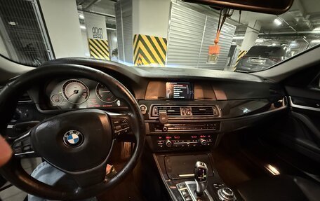 BMW 5 серия, 2013 год, 1 900 000 рублей, 14 фотография