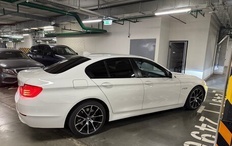 BMW 5 серия, 2013 год, 1 900 000 рублей, 8 фотография