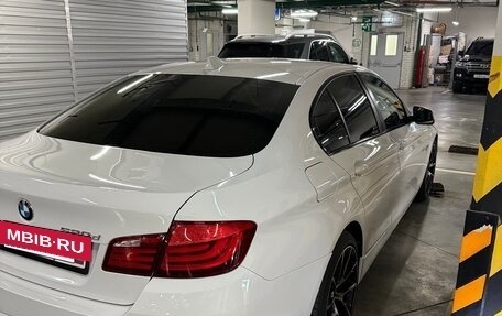 BMW 5 серия, 2013 год, 1 900 000 рублей, 10 фотография