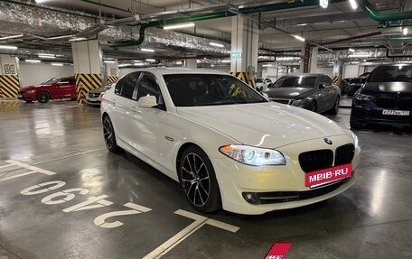 BMW 5 серия, 2013 год, 1 900 000 рублей, 2 фотография