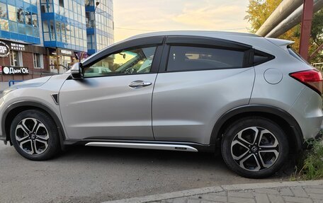 Honda Vezel, 2015 год, 1 810 000 рублей, 3 фотография