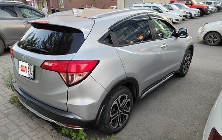 Honda Vezel, 2015 год, 1 810 000 рублей, 4 фотография