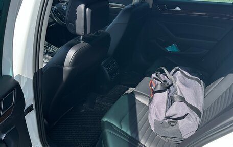 Volkswagen Passat B8 рестайлинг, 2016 год, 1 650 000 рублей, 14 фотография