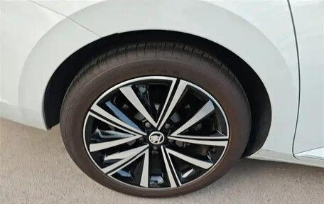 Skoda Superb III рестайлинг, 2022 год, 1 523 000 рублей, 10 фотография
