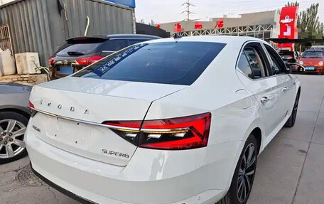 Skoda Superb III рестайлинг, 2022 год, 1 523 000 рублей, 4 фотография