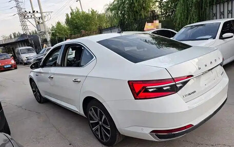 Skoda Superb III рестайлинг, 2022 год, 1 523 000 рублей, 6 фотография