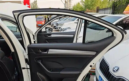 Skoda Superb III рестайлинг, 2022 год, 1 523 000 рублей, 26 фотография