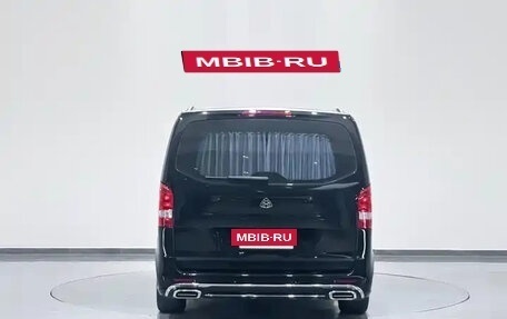 Mercedes-Benz Vito, 2022 год, 3 800 000 рублей, 5 фотография