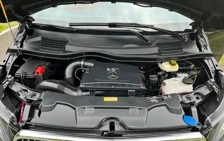 Mercedes-Benz Vito, 2022 год, 3 800 000 рублей, 10 фотография