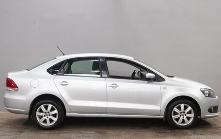Volkswagen Polo VI (EU Market), 2013 год, 690 000 рублей, 4 фотография