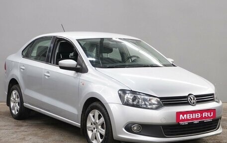 Volkswagen Polo VI (EU Market), 2013 год, 690 000 рублей, 3 фотография