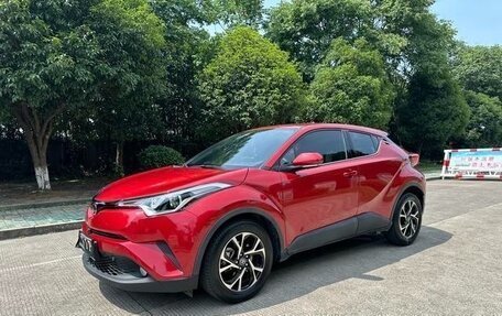 Toyota C-HR I рестайлинг, 2020 год, 1 637 000 рублей, 2 фотография
