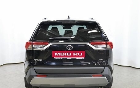 Toyota RAV4, 2021 год, 3 249 000 рублей, 5 фотография