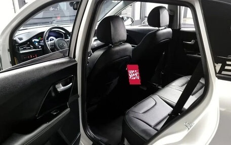 KIA Niro I, 2021 год, 1 750 001 рублей, 6 фотография
