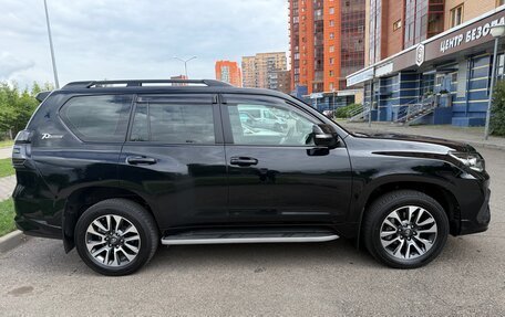 Toyota Land Cruiser Prado 150 рестайлинг 2, 2021 год, 6 500 000 рублей, 5 фотография