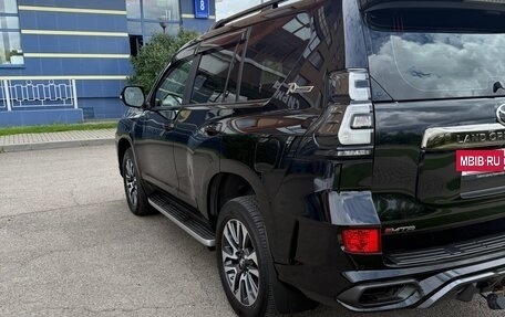 Toyota Land Cruiser Prado 150 рестайлинг 2, 2021 год, 6 500 000 рублей, 7 фотография