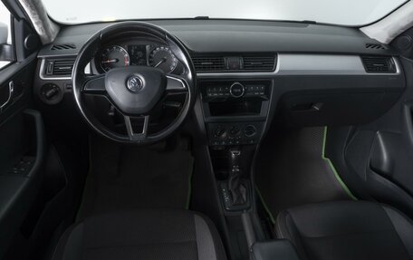 Skoda Rapid I, 2015 год, 909 000 рублей, 6 фотография