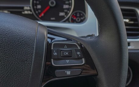 Volkswagen Touareg III, 2012 год, 2 100 000 рублей, 17 фотография