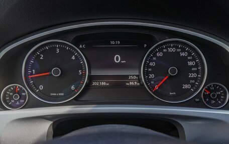 Volkswagen Touareg III, 2012 год, 2 100 000 рублей, 16 фотография