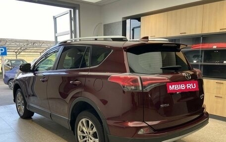 Toyota RAV4, 2016 год, 2 300 000 рублей, 8 фотография