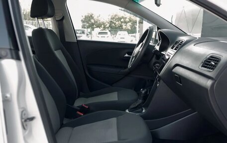 Volkswagen Polo VI (EU Market), 2012 год, 740 000 рублей, 17 фотография