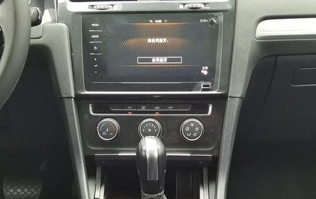 Volkswagen Golf VII, 2020 год, 1 250 000 рублей, 13 фотография
