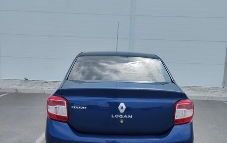 Renault Logan II, 2018 год, 820 000 рублей, 2 фотография