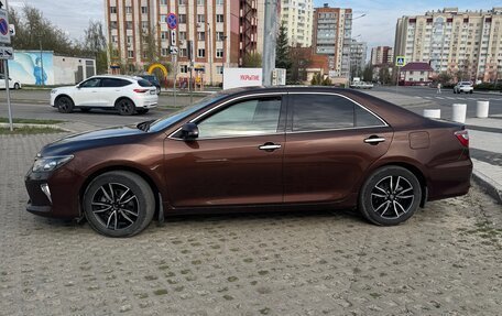Toyota Camry, 2017 год, 2 370 000 рублей, 3 фотография