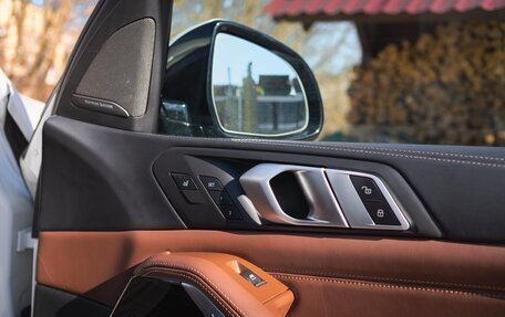 BMW X5, 2018 год, 6 100 000 рублей, 16 фотография