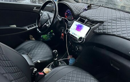 Hyundai Solaris II рестайлинг, 2015 год, 520 000 рублей, 6 фотография