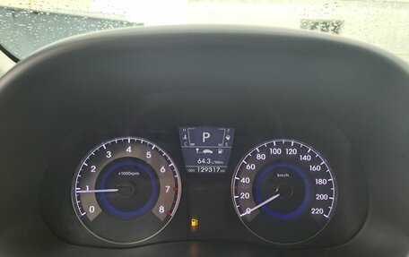 Hyundai Solaris II рестайлинг, 2012 год, 919 000 рублей, 16 фотография