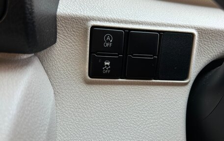 Toyota Sienta II, 2017 год, 1 450 000 рублей, 16 фотография