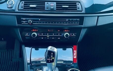 BMW 5 серия, 2016 год, 2 300 000 рублей, 15 фотография