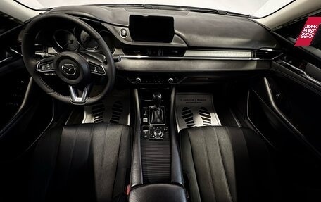 Mazda 6, 2019 год, 1 980 000 рублей, 6 фотография