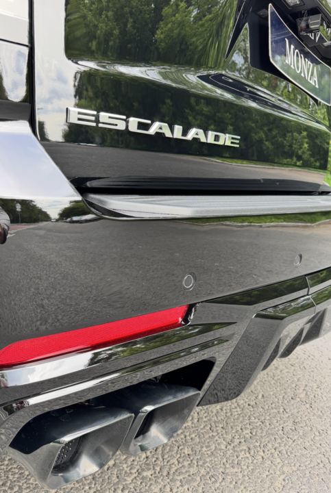 Cadillac Escalade V, 2025 год, 28 000 000 рублей, 9 фотография