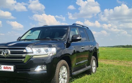 Toyota Land Cruiser 200, 2019 год, 8 900 000 рублей, 10 фотография