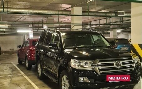 Toyota Land Cruiser 200, 2019 год, 8 900 000 рублей, 12 фотография