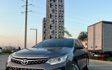Toyota Camry, 2015 год, 1 700 000 рублей, 4 фотография