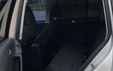 Volkswagen Tiguan I, 2011 год, 1 000 000 рублей, 7 фотография