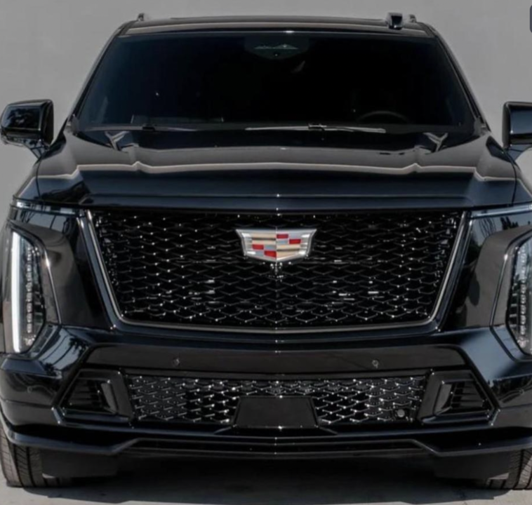 Cadillac Escalade V, 2025 год, 28 000 000 рублей, 3 фотография