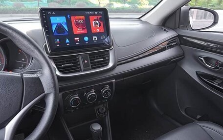 Toyota Yaris XP150 рестайлинг, 2021 год, 1 100 000 рублей, 18 фотография