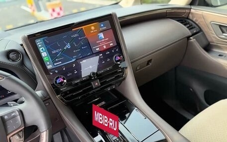 Toyota Alphard, 2024 год, 11 000 000 рублей, 13 фотография