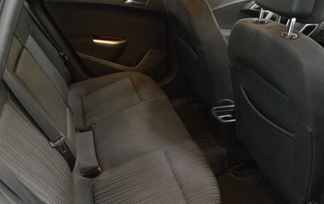 Opel Astra J, 2011 год, 672 000 рублей, 13 фотография