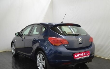 Opel Astra J, 2011 год, 672 000 рублей, 7 фотография