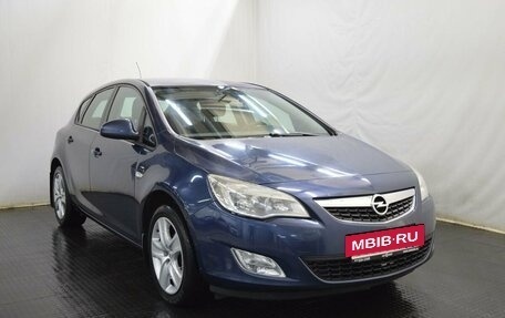 Opel Astra J, 2011 год, 672 000 рублей, 3 фотография